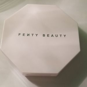 Fenty NEW highlighter